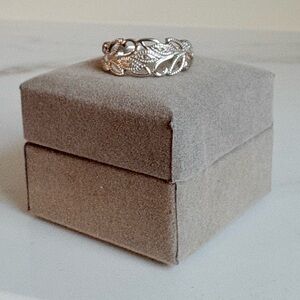 2007 Avon Sterling Silver Diamond Accent Filigree Ring Size 10 NIB Vintage 333